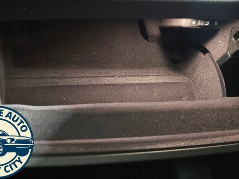 Used 2018 BMW 530i xDrive w/ Premium Package image 22