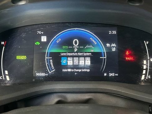 Certified 2025 Toyota Camry SE FWD image 28