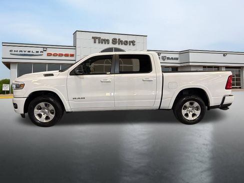 Used 2025 RAM 1500 Big Horn AWD/4WD image 2