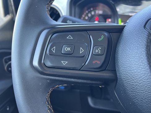 Used 2024 Jeep Wrangler Unlimited image 15