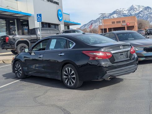 Used 2018 Nissan Altima 2.5 SL FWD image 7