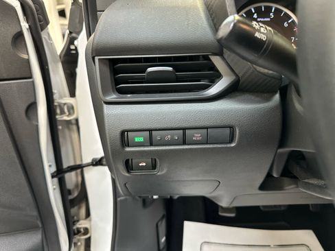 Certified 2022 Nissan Sentra S image 22