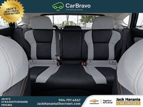 Used 2022 Subaru Crosstrek 2.5i Limited w/ Moonroof Package 2 AWD/4WD image 18