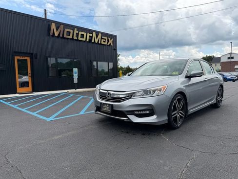 Used 2017 Honda Accord Sport image 1