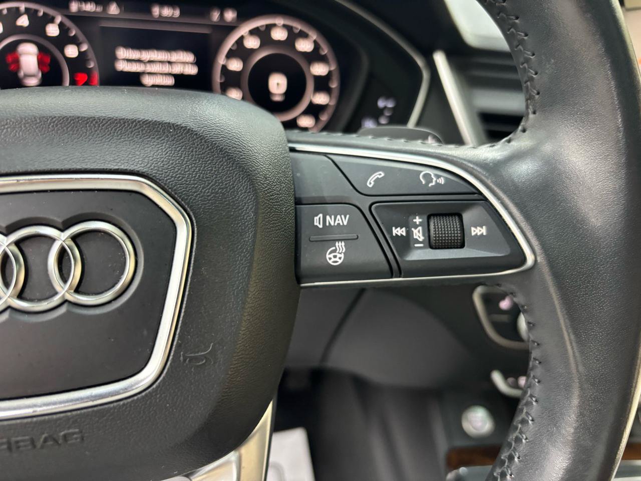 Used 2018 Audi Q5 2.0T Premium Plus w/ Premium Plus Package AWD/4WD image 27