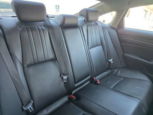 Used 2018 Honda Accord EX-L image 19