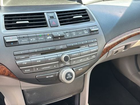 Used 2011 Honda Accord EX-L image 20