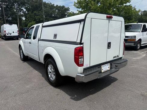 Used 2016 Nissan Frontier SV AWD/4WD image 10