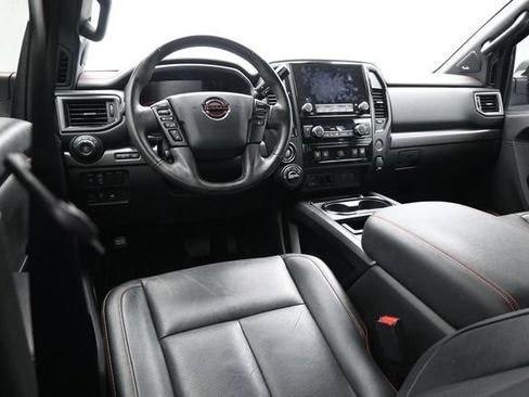 Used 2023 Nissan Titan PRO-4X w/ Pro-4x Convenience Package AWD/4WD image 25