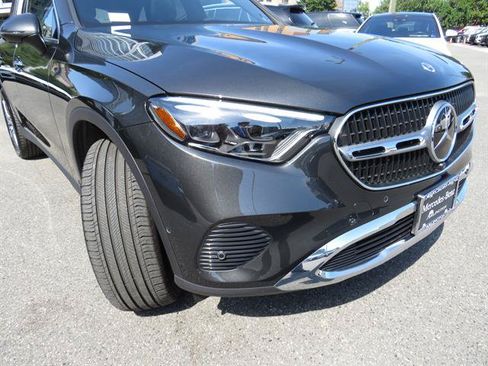 Used 2024 Mercedes-Benz GLC 300 4MATIC image 27