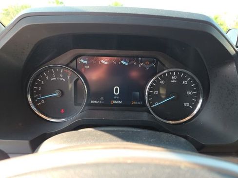 Used 2023 Ford Expedition Max XLT image 6