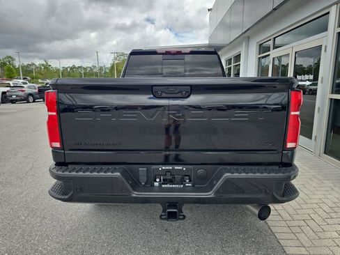 Certified 2024 Chevrolet Silverado 2500 LTZ w/ LTZ Plus Package AWD/4WD image 5