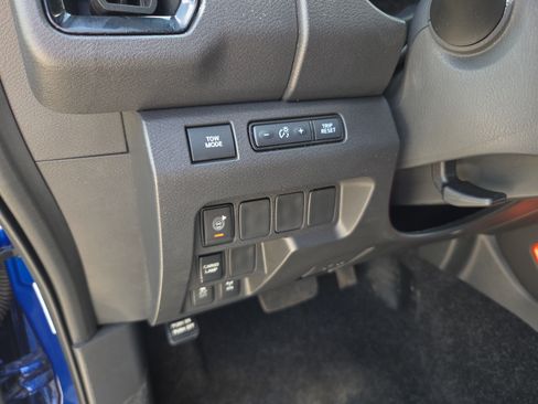 Used 2026 Nissan Frontier PRO-4X w/ Tow Package AWD/4WD image 17