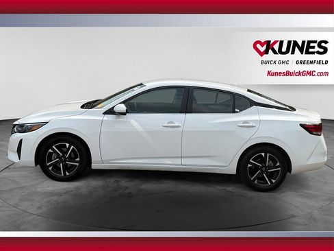 Used 2024 Nissan Sentra SV FWD image 6