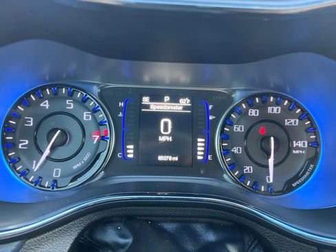 Used 2015 Chrysler 200 S image 34