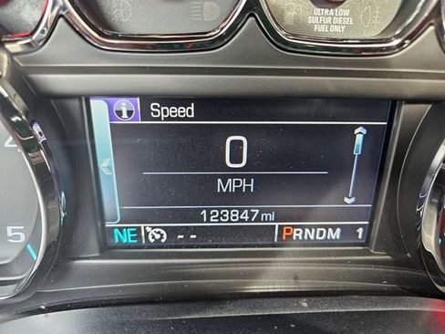 Used 2015 Chevrolet Silverado 2500 High Country w/ Duramax Plus Package image 16