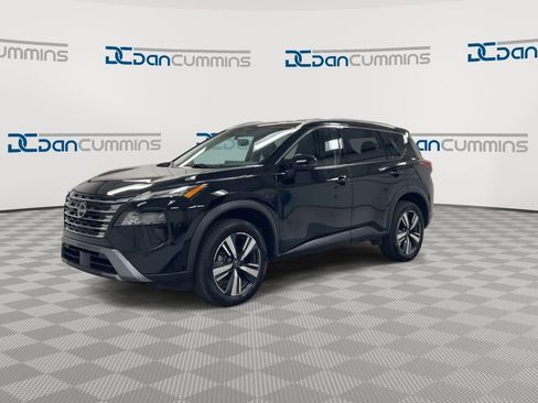Used 2024 Nissan Rogue SL AWD/4WD image 4