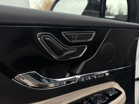 New 2026 Lincoln Corsair Premiere image 13