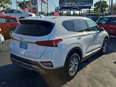Used 2020 Hyundai Santa Fe SEL image 3