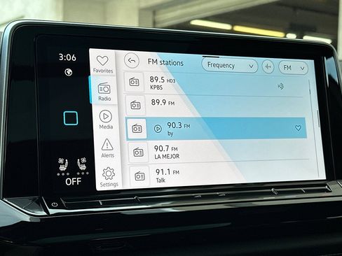 New 2025 Volkswagen Atlas Cross Sport SEL R-Line image 16