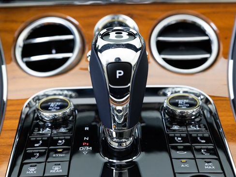 Used 2024 Bentley Continental GT AWD/4WD image 39