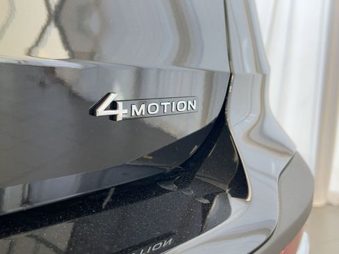 New 2026 Volkswagen Taos SEL AWD/4WD image 37