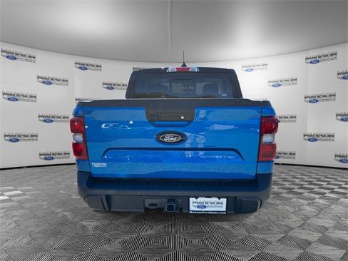 New 2025 Ford Maverick Lariat w/ Black Appearance Package image 4