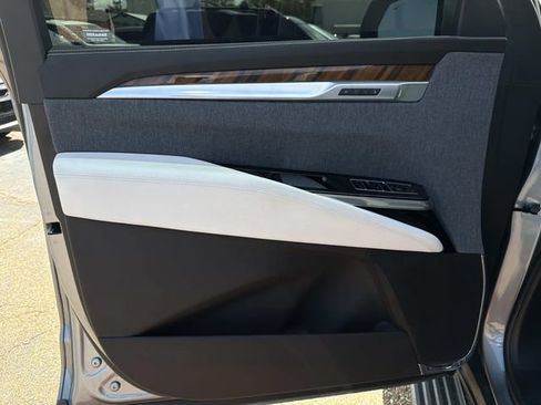 Used 2026 Cadillac Escalade Platinum Sport RWD image 25