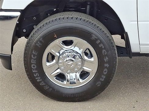 Used 2024 RAM 2500 Tradesman w/ Chrome Appearance Group image 27