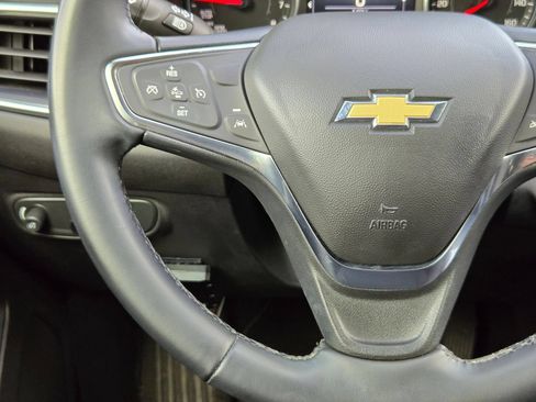 Used 2024 Chevrolet Equinox LT FWD image 21