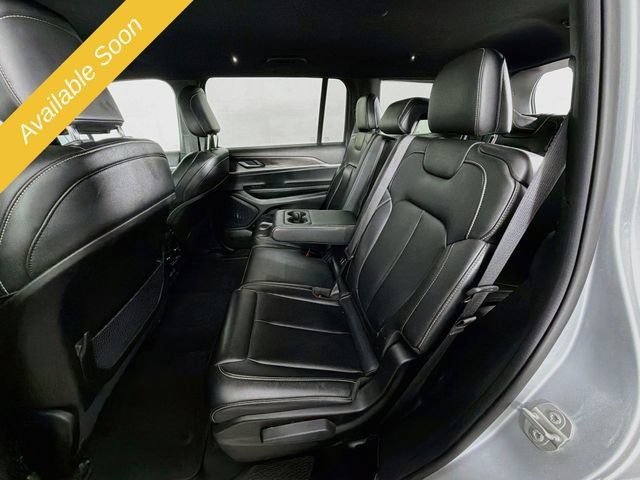 Used 2024 Jeep Grand Cherokee L Limited AWD/4WD image 25