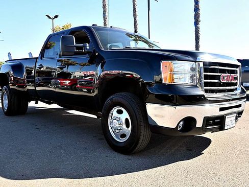 Used 2007 GMC Sierra 3500 SLT w/ Entertainment Package RWD image 3