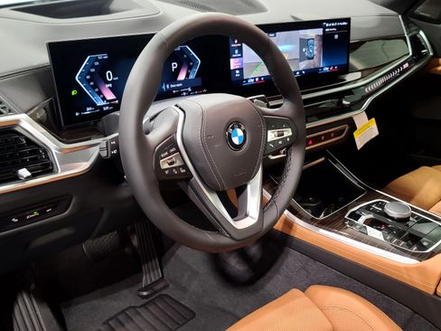 Used 2026 BMW X5 sDrive40i w/ Premium Package RWD image 13