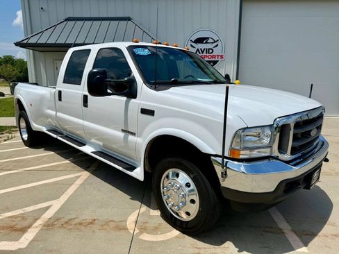 Used 2003 Ford F550 2WD Crew Cab Super Duty image 2