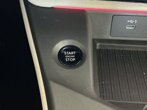 New 2026 Nissan Sentra SL w/ Floor Mat Package image 18