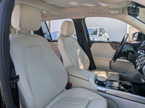 Used 2023 Mercedes-Benz GLB 250 image 18