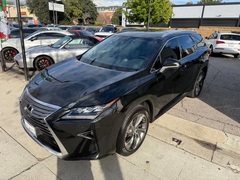 Used 2018 Lexus RX 350L Luxury w/ Accessory Package image 12
