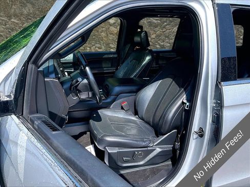 Used 2018 Ford Expedition Limited w/ Equipment Group 301A RWD image 22