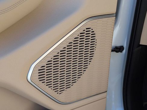 New 2026 Jeep Grand Cherokee Limited image 14