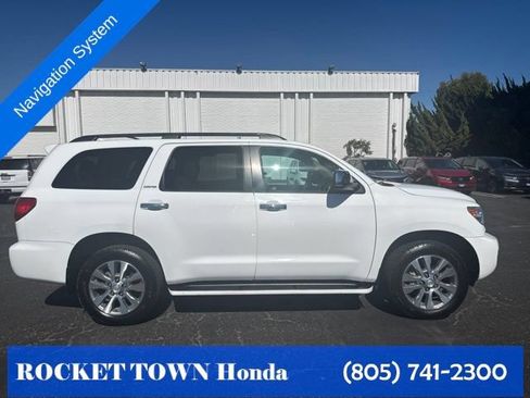 Used 2017 Toyota Sequoia Limited w/ Safety & Convenience Package AWD/4WD image 7