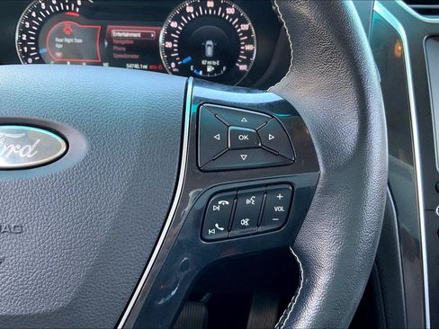 Used 2017 Ford Explorer Platinum AWD/4WD image 18