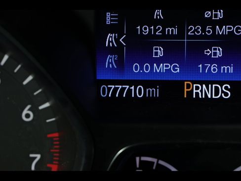 Used 2017 Ford Escape SE image 18