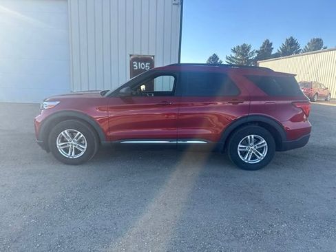 Used 2020 Ford Explorer XLT AWD/4WD image 8