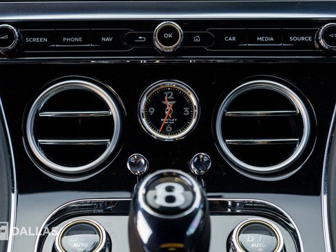 Used 2022 Bentley Continental GT image 24