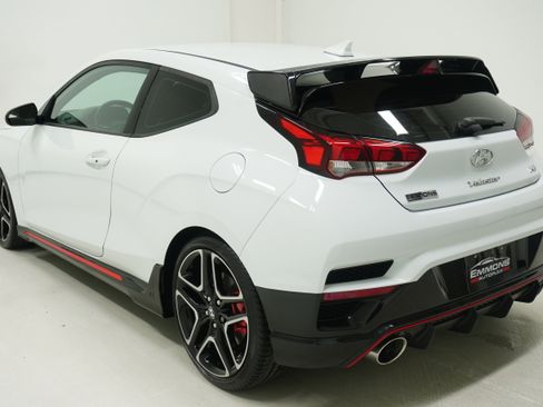 Used 2020 Hyundai Veloster N w/ Performance Package FWD image 6