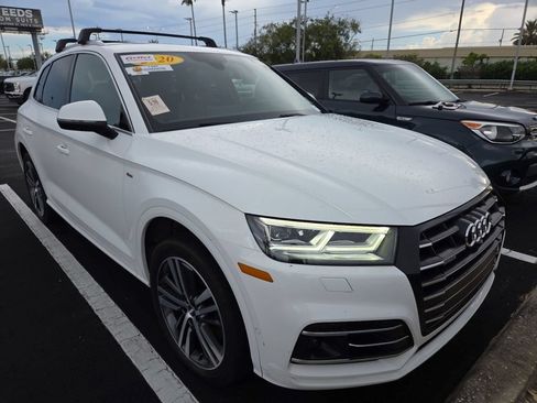 Used 2020 Audi Q5 e Prestige AWD/4WD image 2