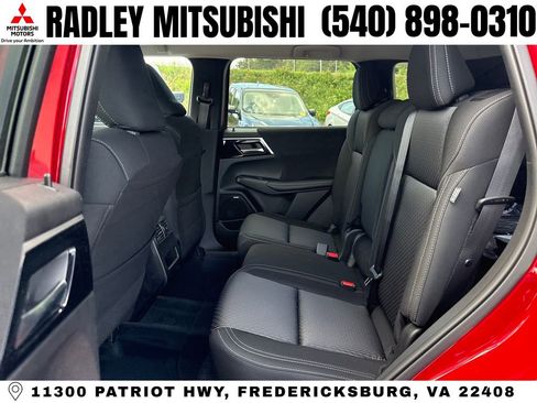 New 2026 Mitsubishi Outlander ES image 12