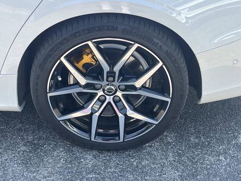 Certified 2024 Volvo V60 T8 Polestar w/ Protection Package Premier AWD/4WD image 11