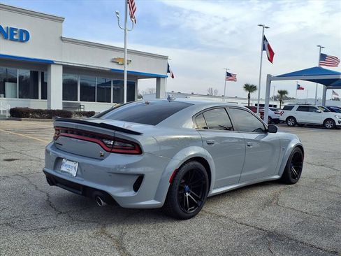 Used 2021 Dodge Charger Scat Pack image 2