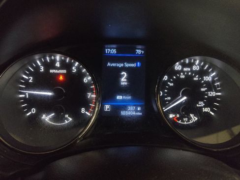 Used 2020 Nissan Rogue SV FWD image 23